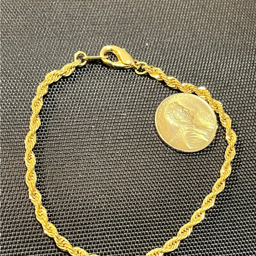 Bracelets - Picture 2 of 3